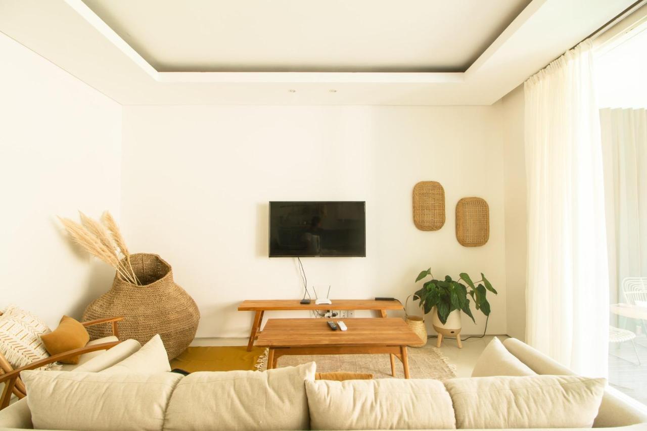 Pelangi 148 Beach Suites سمينياك المظهر الخارجي الصورة