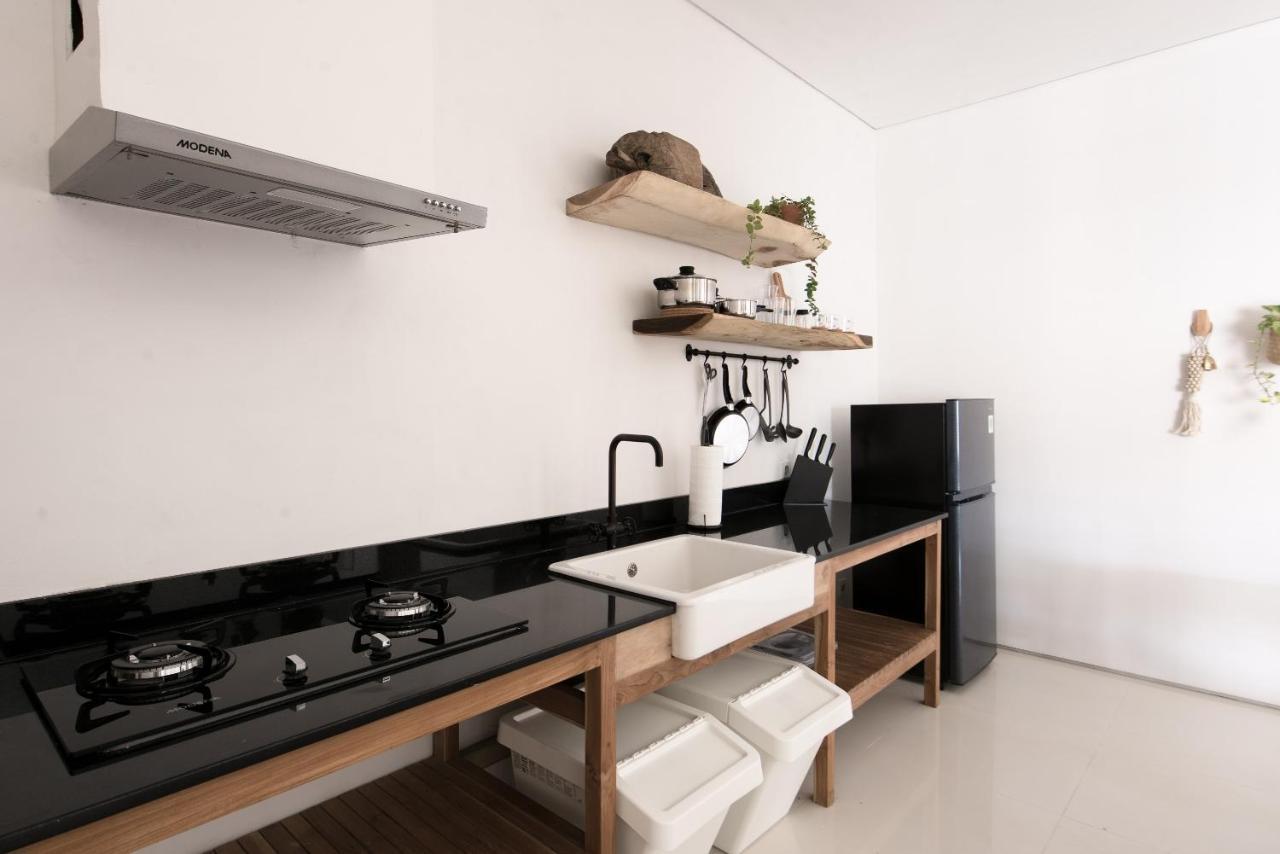 Pelangi 148 Beach Suites سمينياك المظهر الخارجي الصورة