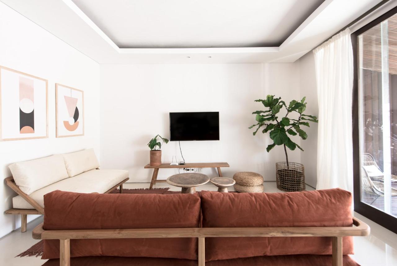 Pelangi 148 Beach Suites سمينياك المظهر الخارجي الصورة